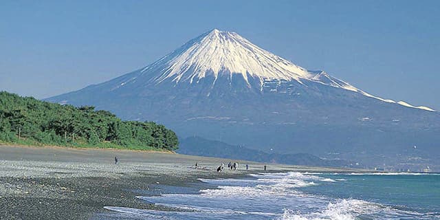 静岡県産の富士山の天然水